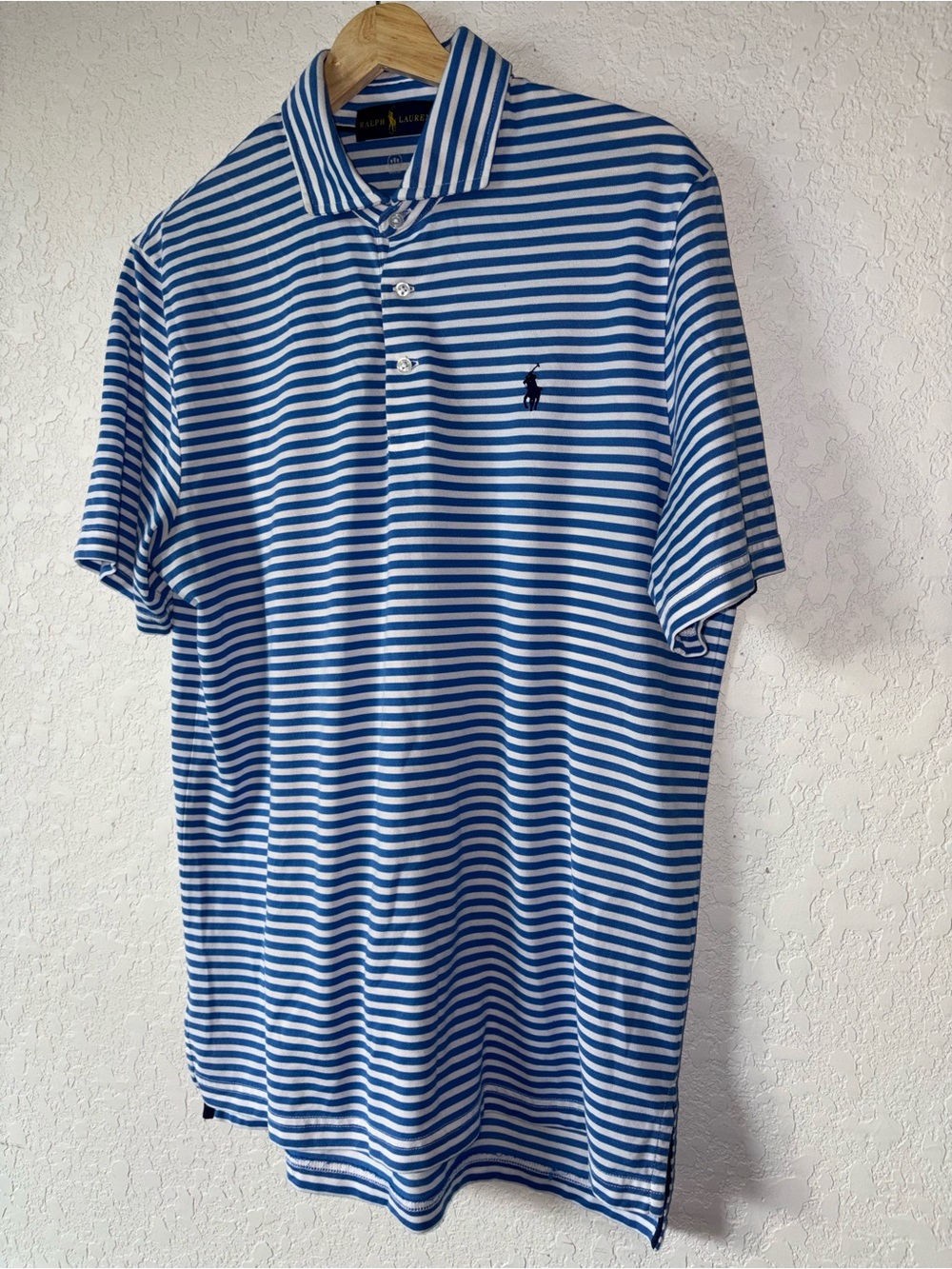 Polo Ralph Lauren Men’s Medium Striped Wicking Blue & White Polo Shirt